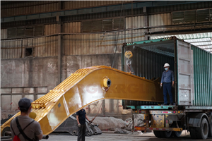 MAR. 16th, 2021: Container Loading for CAT390FL-23M-LONG REACH ARM AND BOOM