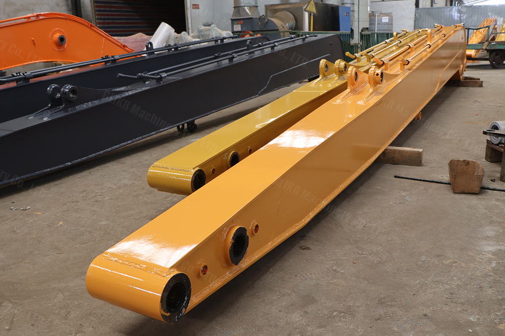 R210LC 18M Long Reach Arm and Boom IN STOCK
