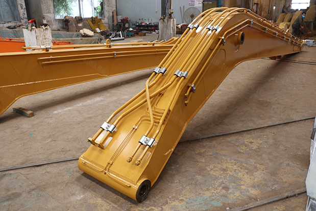 CAT326D2L 18M Long Reach Arm and Boom